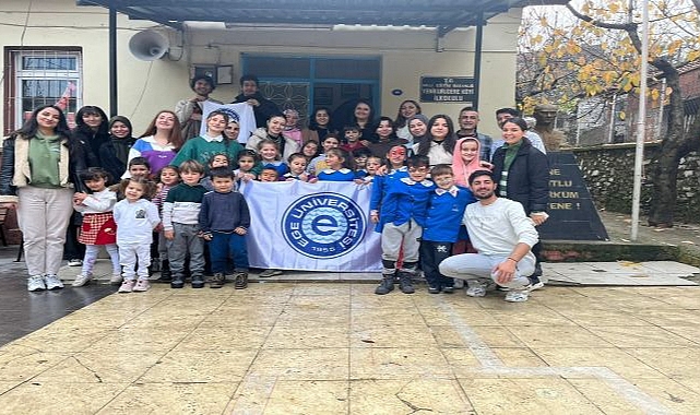 EÜ GSTMF öğrencileri köy okulundaki minikleri sanatla buluşturdu