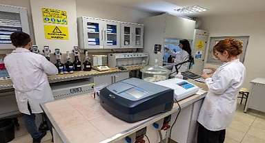 İzmir'de musluklardan içilebilir su akıyor