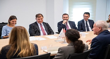 Fransa ile İzmir Arasında Dostluk Köprüsü