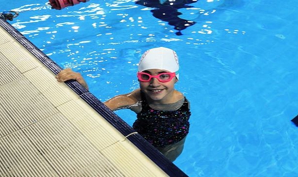 Paralimpik Yüzücü Miray’a Davet