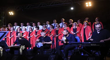 Seferihisar'da sanat ve dayanışma