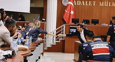 Ekrem İmamoğlu’nun sahte diploma davasında ilk duruşma yapıldı: “Gerçek dışı bir ithamla karşı karşıyayım”