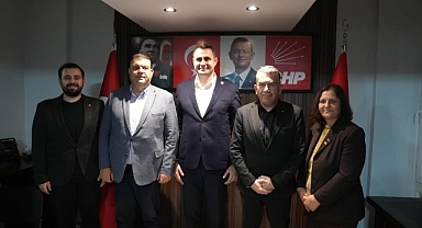 CHP İzmir İl Başkanı Seferihisar'daydı: Yüzde 40 Oy Hedefi ve Politika Güncelleme Vurgusu