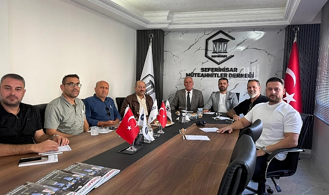 Seferihisar’da “Hayırlı Günler Komşu” Ziyaretleri Devam Ediyor