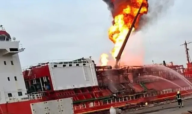 TÜRK LPG TANKERİ UKRAYNA LİMANI'NDA DRONLA VURULDU: 16 PERSONEL YARALANMADAN KURTARILDI