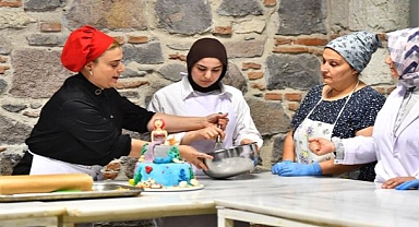 İzmir’in istihdam üssü 2025’te “fabrika” gibi çalıştı