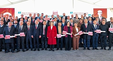 Seferihisar Belediyesi'ne çöp kamyonu desteği