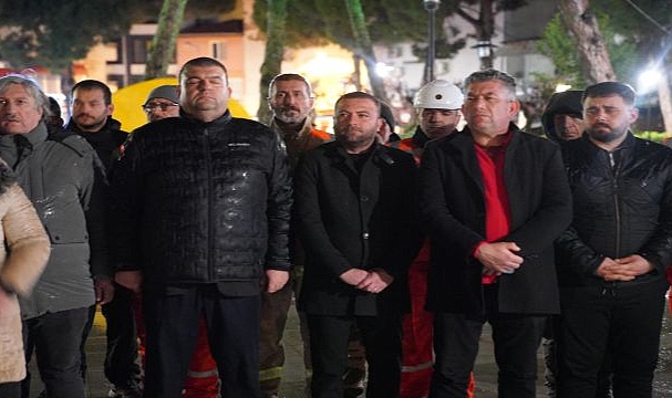 04.17’de duran saat, Seferihisar 6 Şubat’ı unutmadı