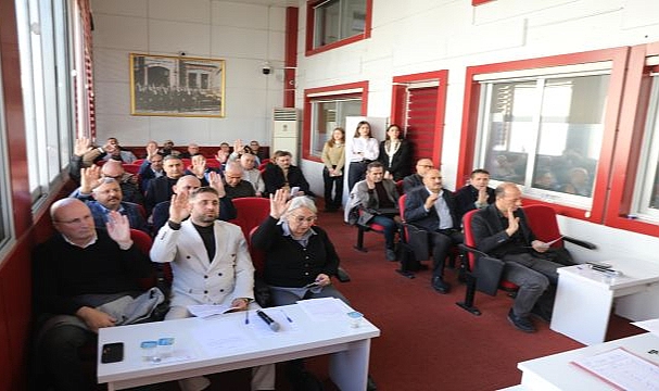 Depremin acısı Mecliste bir kez daha hissedildi