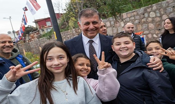 İzmir çocuğu merkeze koydu, Türkiye’ye örnek oldu