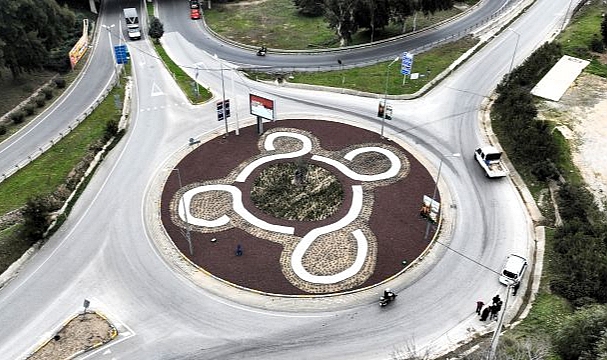 Kavşaklar sanat eserine dönüşüyor