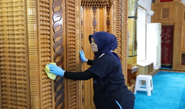 Ramazan öncesi ibadethanelerde kapsamlı temizlik seferberliği