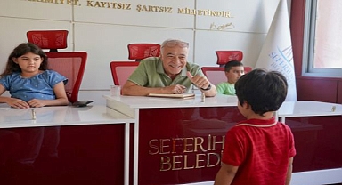 Çocuk Meclisi'nin ikinci oturumunda çocuklar söz aldı