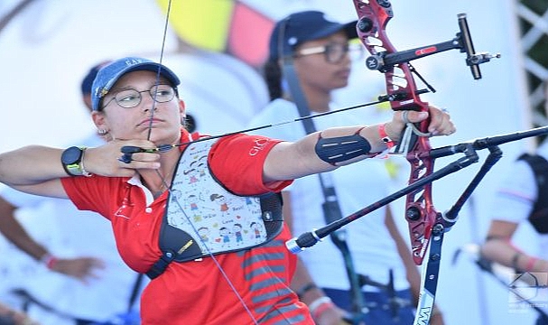 İzmir Büyükşehir Belediyesi’nin milli sporcuları Akdeniz Oyunları’nda madalya peşinde