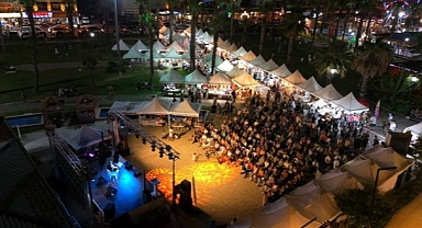 TeosFest'in ikinci gününde müziğin ve sanatın ritmi düşmedi