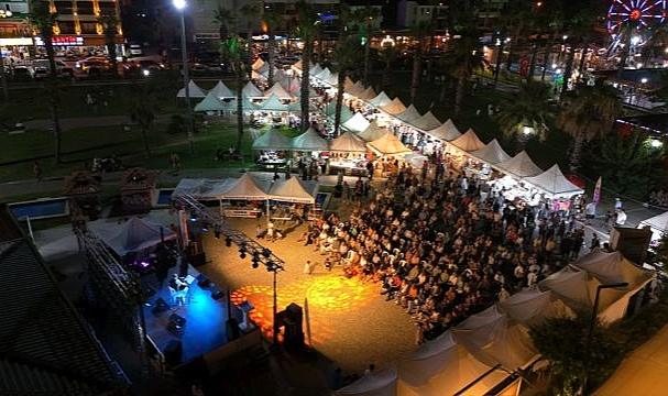 TeosFest'in ikinci gününde müziğin ve sanatın ritmi düşmedi